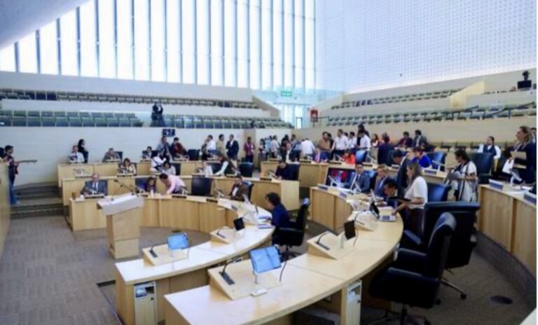 Aprueban reformas para fortalecer la protección a víctimas y armonizar la legislación con estándares de derechos humanos