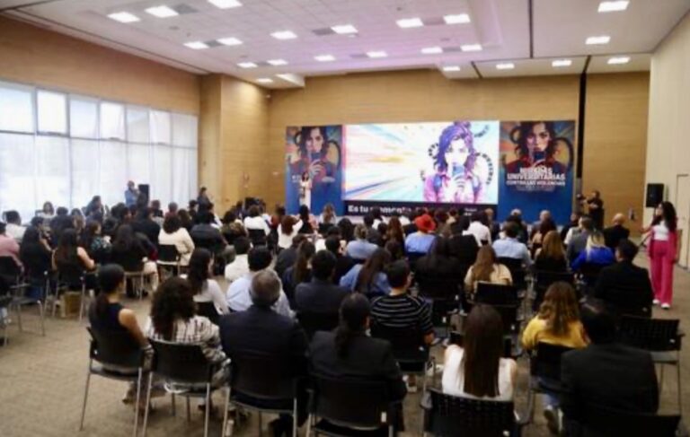 Reconocen el talento guanajuatense: premian a ganadores del concurso “Miradas universitarias contra las Violencias”