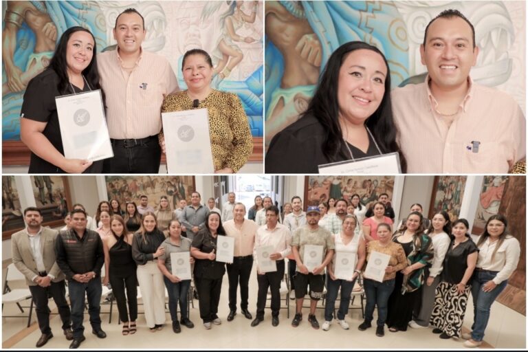 BRINDA MAURICIO ESTEFANÍA CERTEZA JURÍDICA AL PATRIMONIO DE LAS FAMILIAS: ENTREGA 12 ESCRITURAS