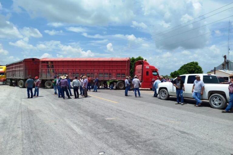 No existe razón para manifestarse y cerrar carreteras: Segob a transportistas y campesinos
