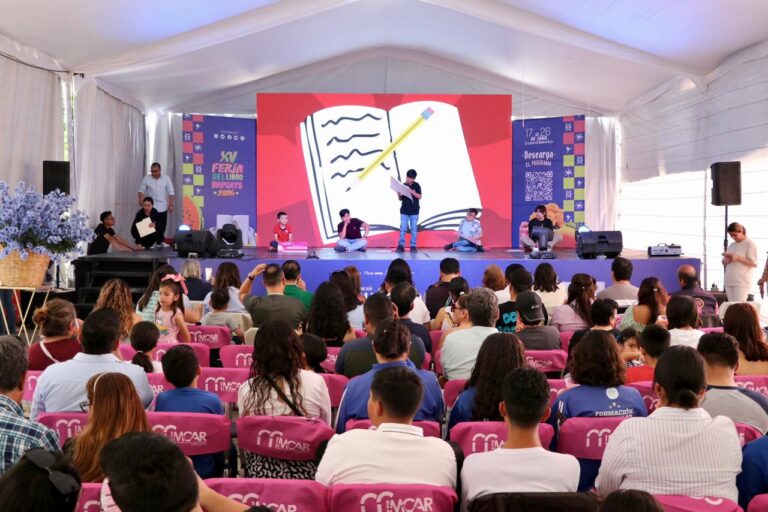 Fomentan la escritura y el amor por la ciudad con ‘Lo que más amo de Irapuato’