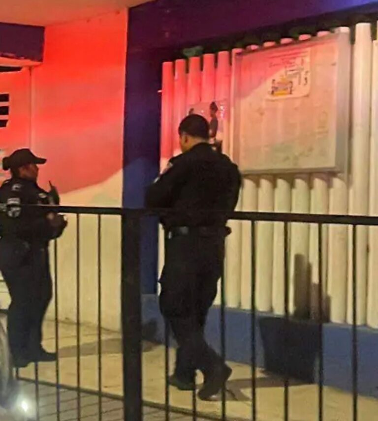 Se intoxican 8 niños por consumo de alcohol dentro de su escuela