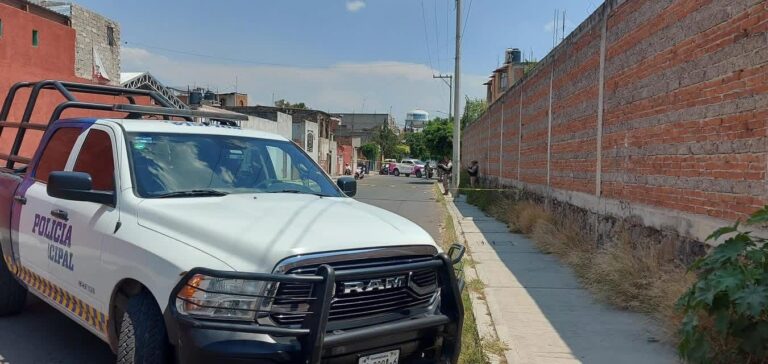 Ataque armado deja hombre sin vida a escasas cuadras del IMSS en Valle de Santiago