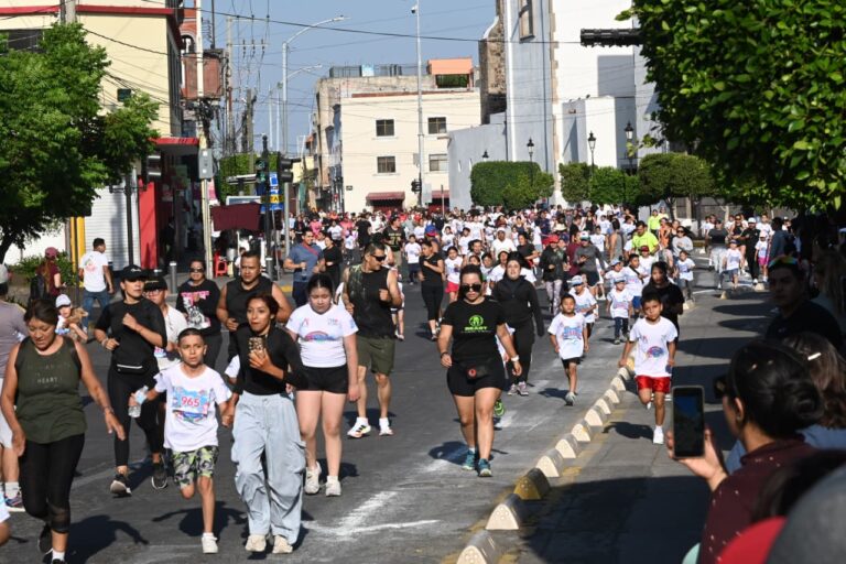 Participan más de mil 500 en carrera infantil del Festival de la Niñez