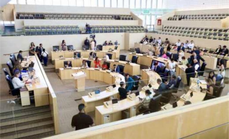 Presentan iniciativa para armonizar legislación estatal en materia de elección judicial y político-electoral