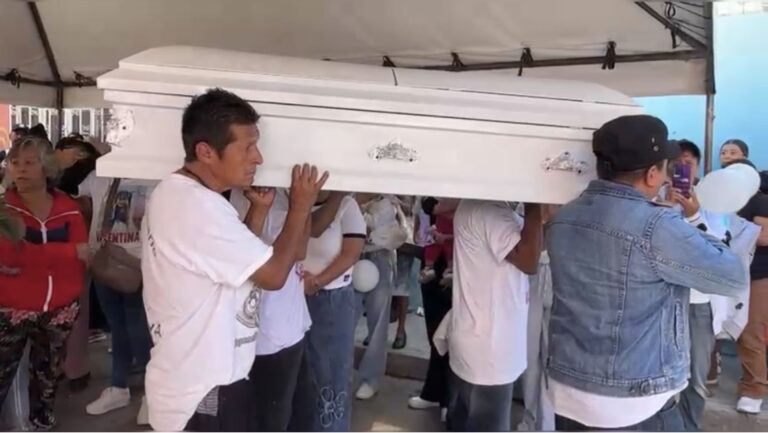 Con impotencia y dolor, despiden a la pequeña Valentina