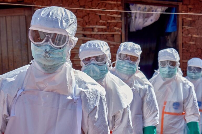 Presunto caso de ébola pone en alerta a Brasil