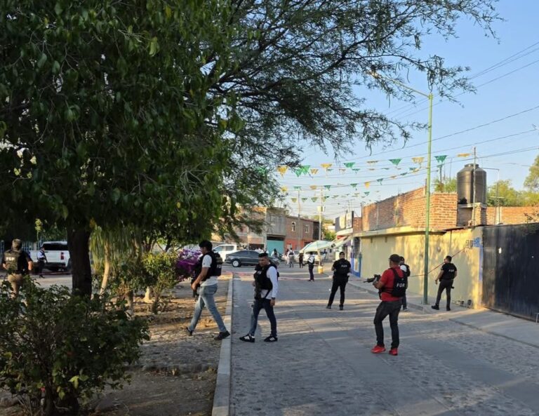 Fiscalía confirma sicario abatido y un agente lesionado tras ataque en Celaya