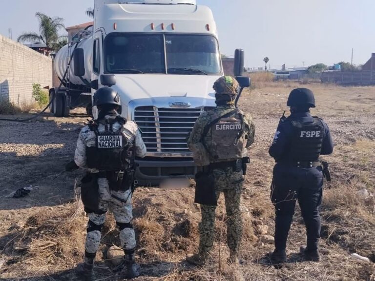 Guanajuato asegura millones de litros de hidrocarburos en carreteras