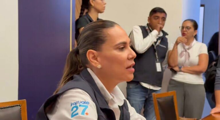 Alcaldesa descarta fallas en obra tras encharcamientos en Villas de Irapuato