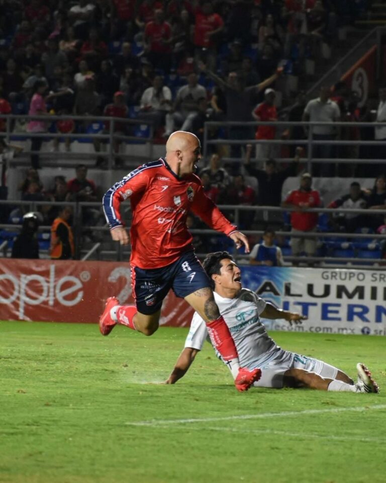 Lorena Alfaro pide no politizar el futbol en Irapuato