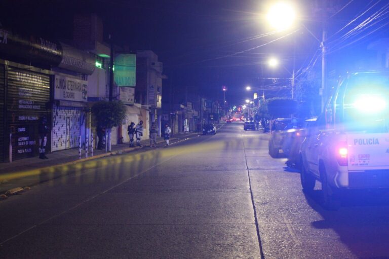 Fiscalía investiga doble homicidio en el bar Nando’s de León
