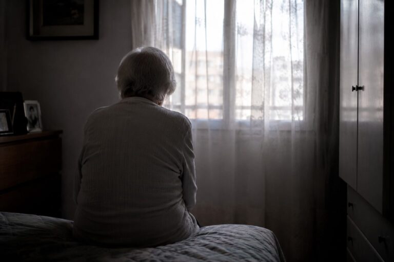 Gobierno de la Gente urge a erradicar la violencia contra las mujeres mayores