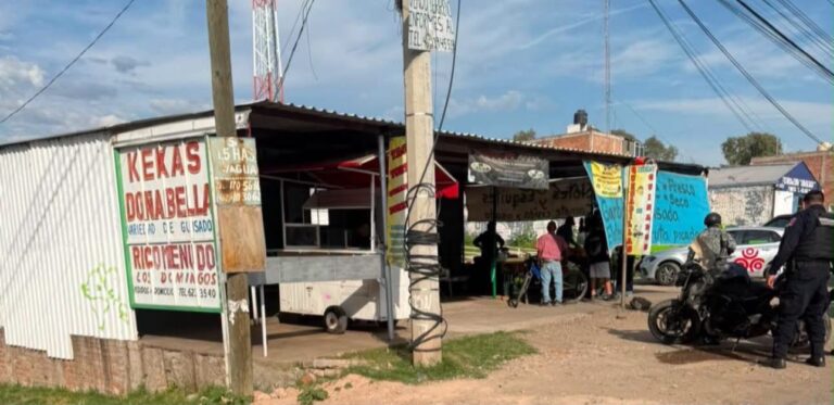 Tras persecución, detienen a hombre por presunto asalto dentro de sucursal bancaria