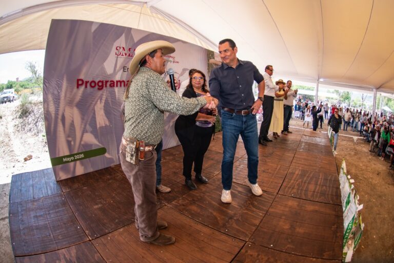 Siembra Alcalde sanmiguelense, futuro junto a familias del campo