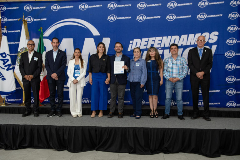 Se registra Víctor Zanella como defensor por Irapuato
