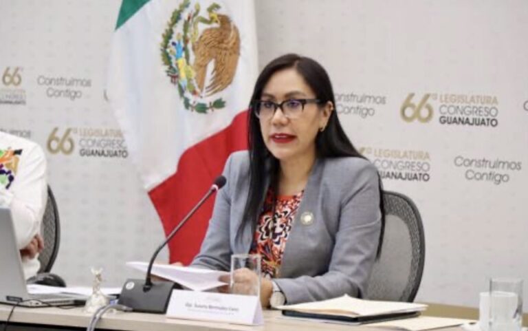 Presentan iniciativa para garantizar salud mental del personal policial