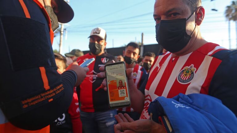 Multan con 42 mdp a la FMF por violaciones a datos personales en sistema Fan ID