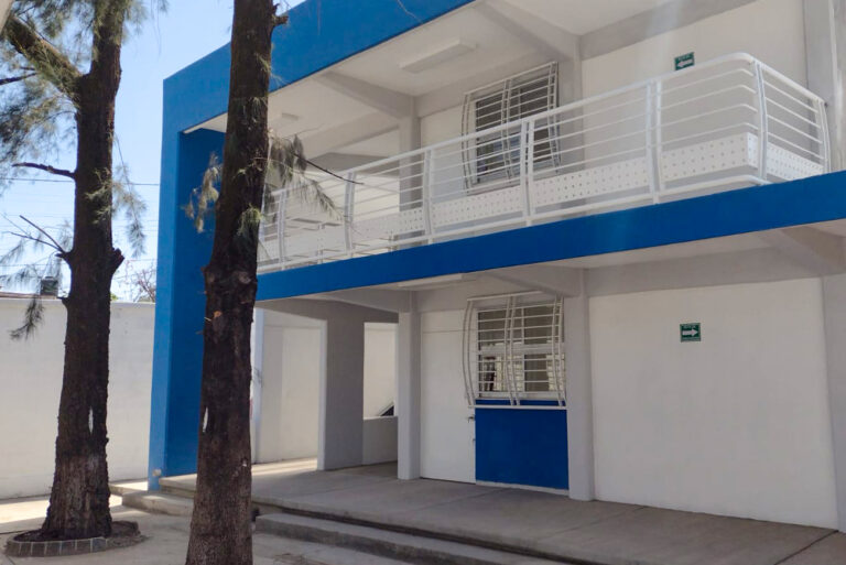 SOP moderniza infraestructura escolar en Guanajuato capital