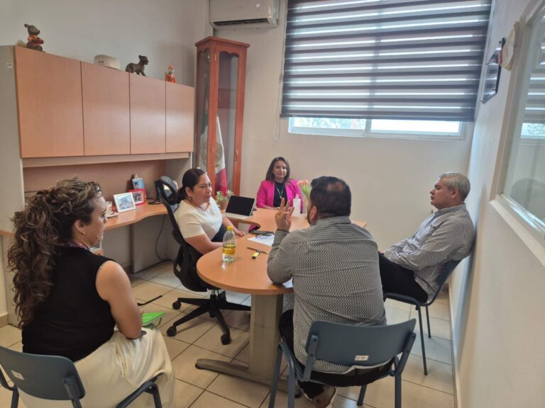 Irapuato entregará mil 500 becas; revisan cerca de 2 mil solicitudes