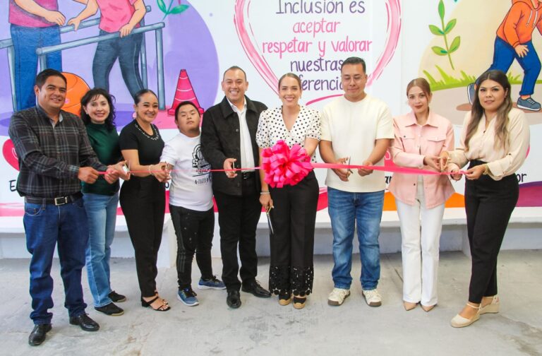 DIF Cortazar presenta mural que fortalece la identidad de sus instalaciones