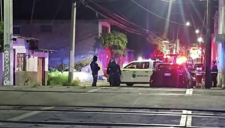 Ataque armado en el centro de Salamanca deja un muerto dentro de un vehículo