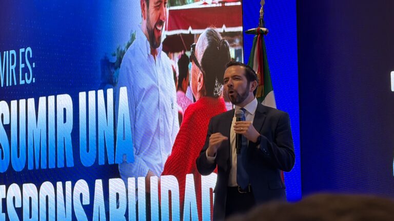 Presenta Víctor Zanella Segundo Informe de Actividades Legislativas