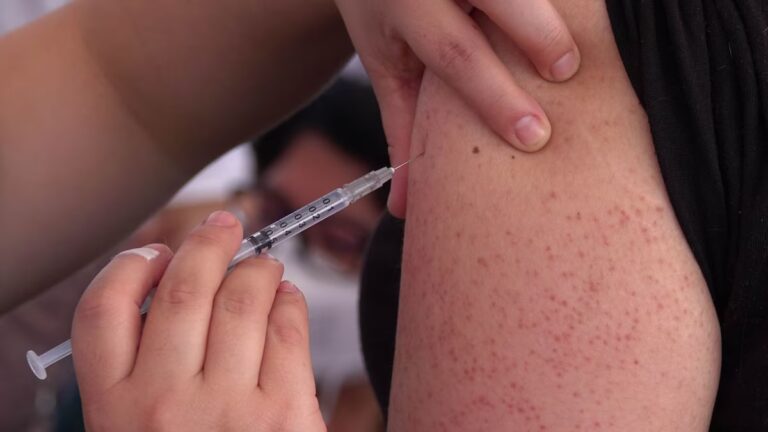 Sarampión en México se dispara; OPS alerta por riesgo ‘muy alto’