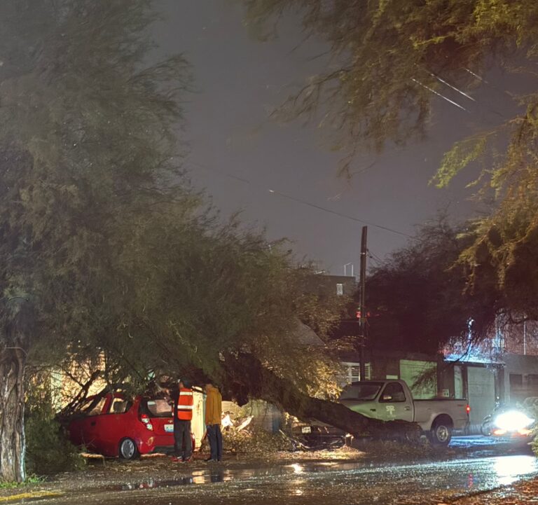 Lluvia golpea fuertemente a Celaya