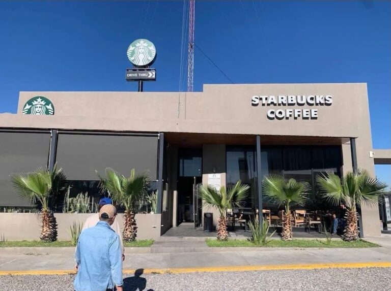Ojivas perdidas impactan Starbucks y oficinas del SATEG en Puerto Interior, Silao