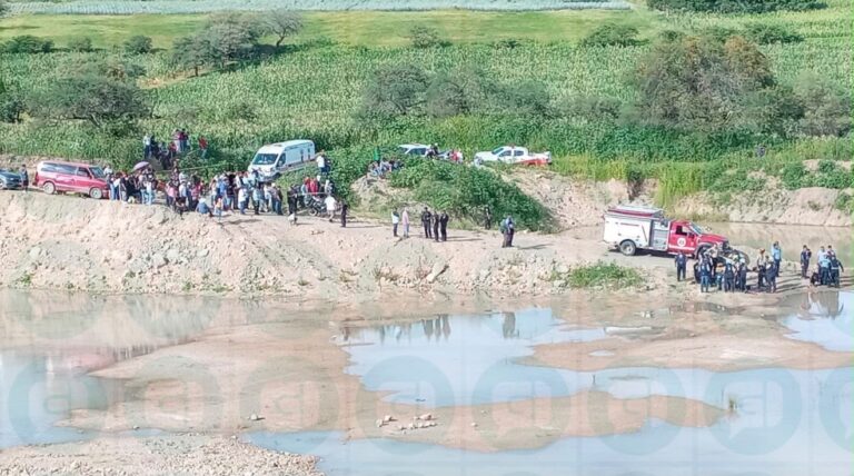 Tres personas, entre ellas un adolescente, perdieron la vida luego de ingresar a una represa en León