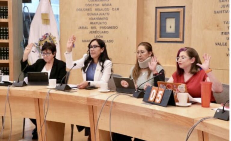 Aprueban dictámenes para fortalecer la igualdad salarial y protección para mujeres, adolescentes y niñas, y de nueva Ley para Mujeres Jefas de Familia del Estado de Guanajuato