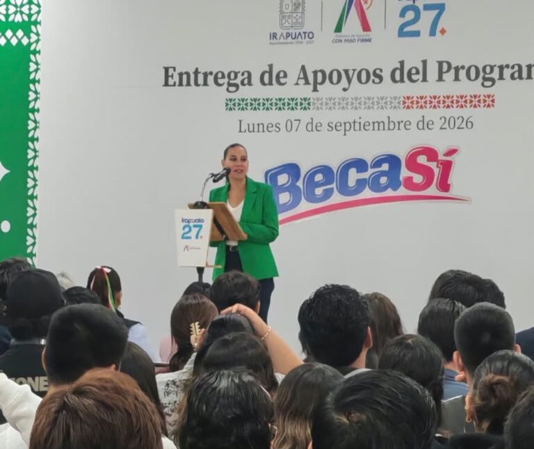 Lorena Alfaro ofrece apoyo a familia de migrante irapuatense fallecido en EU