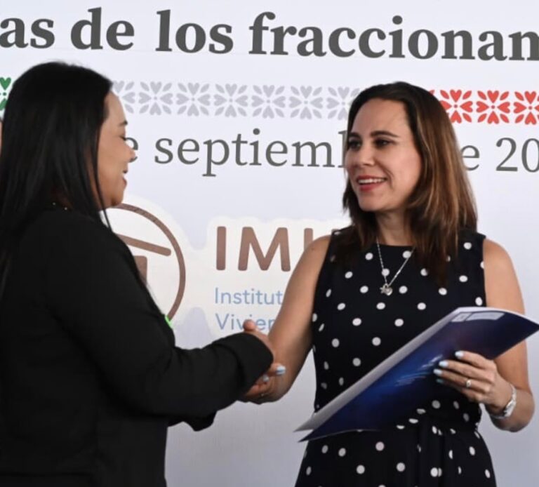 Pide Lorena Alfaro a población no dejarse engañar por quienes venden terrenos irregulares