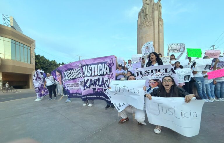 Marchan en Irapuato para exigir justicia por la muerte de Karla Margarita Pérez Jiménez