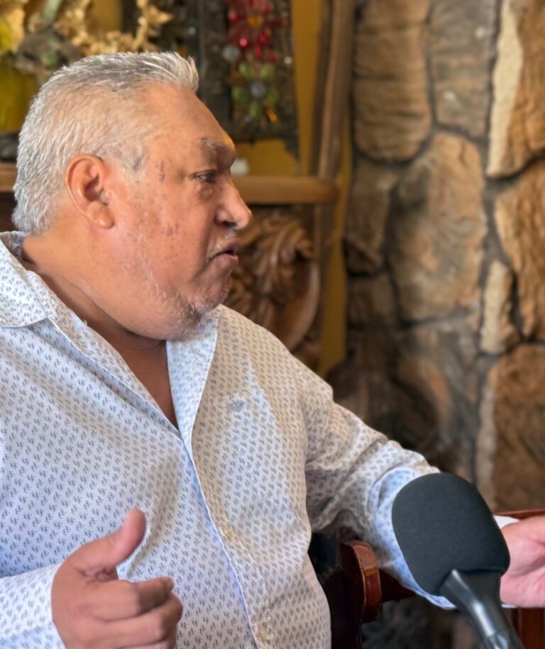 Aarón Cabañas cuestiona reconocimientos de Irapuato frente a demandas pendientes en colonias