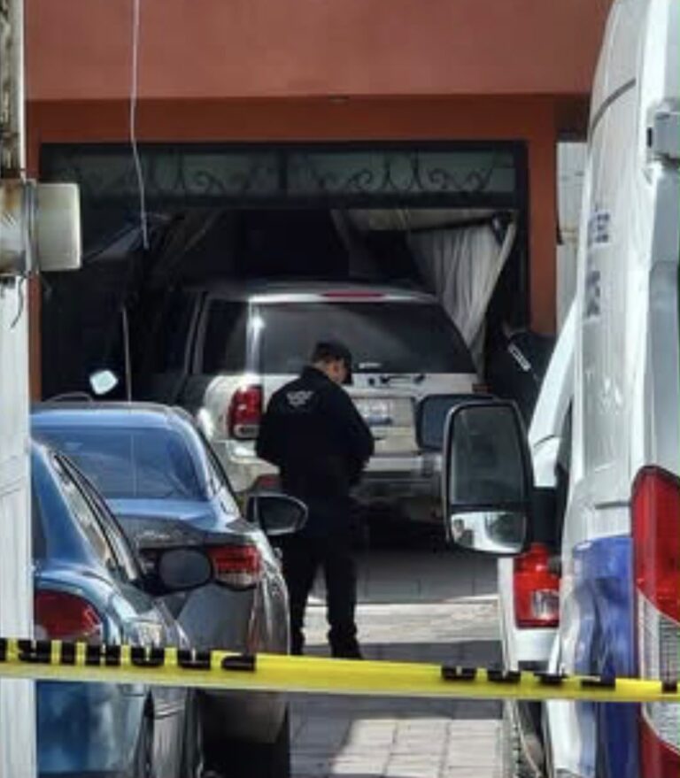 Fallece menor de 3 años arrollada adentro de su casa