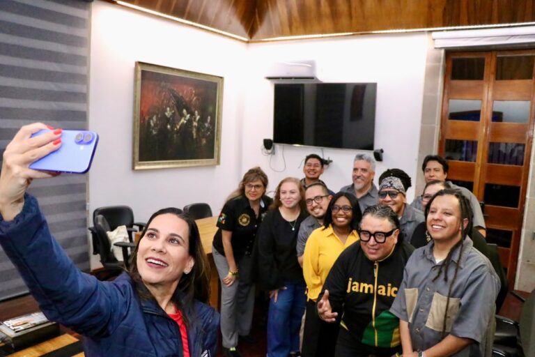 Irapuato y Jamaica tienden lazos culturales en FIC
